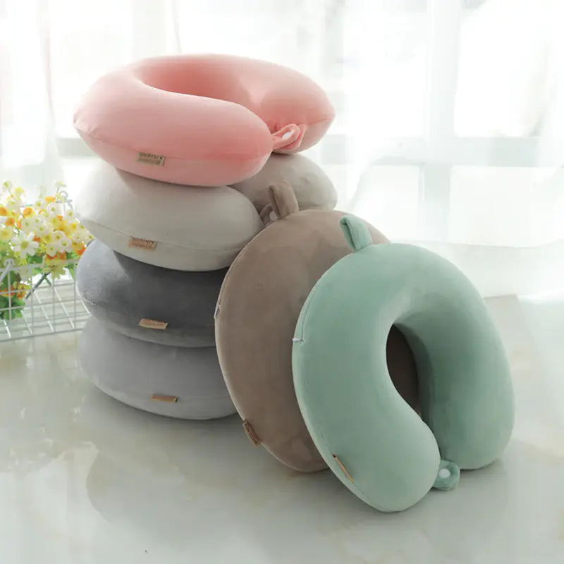 U-shaped Memory Travel Pillow in Solid Color